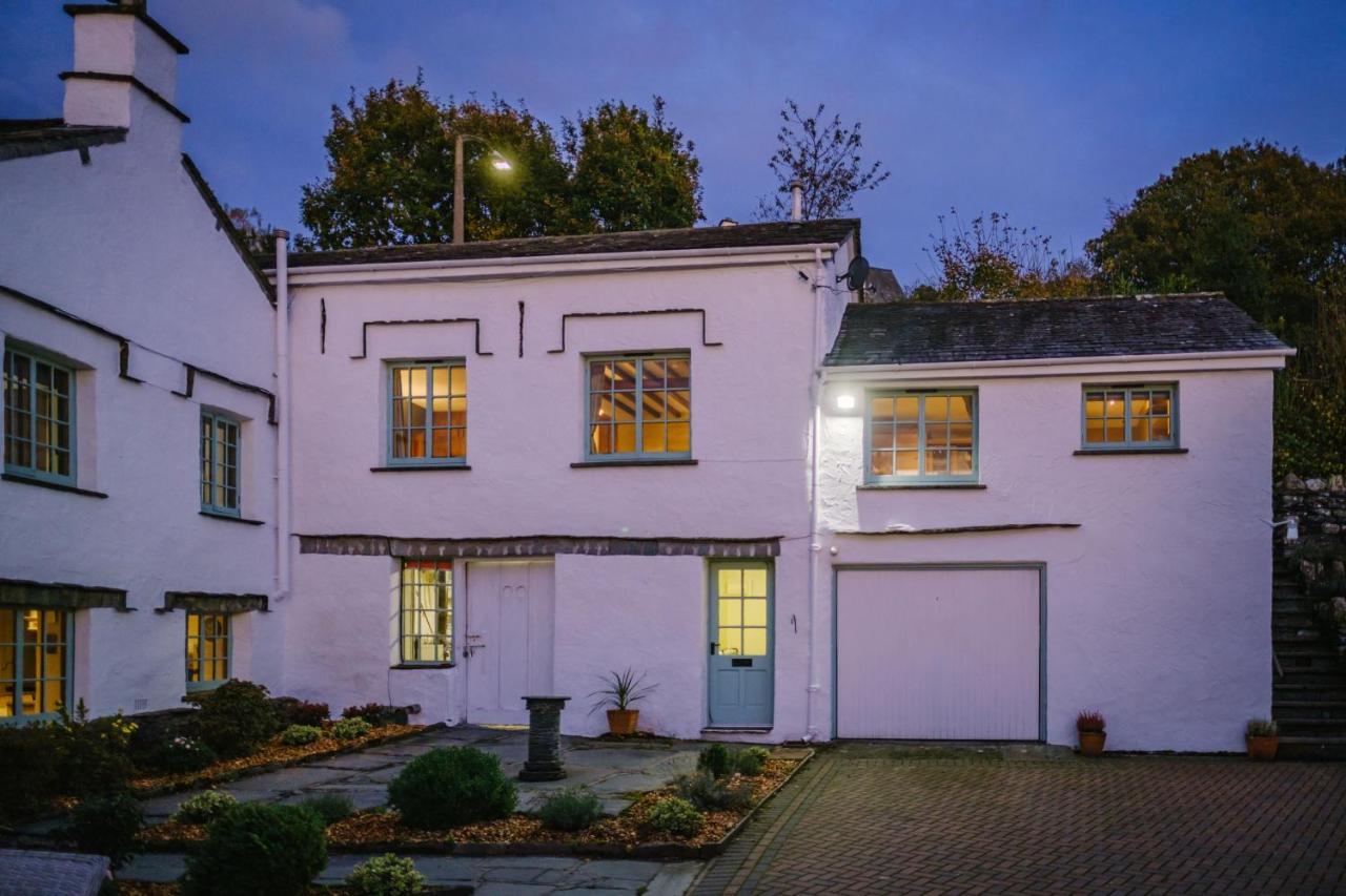 Stunning Cottage Grade 2 Listed With Parking And Hot Tub Боунесс-он-Віндермір Екстер'єр фото
